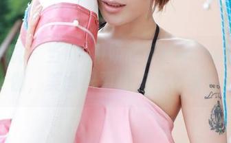 模范学院 – 当K8傲娇萌萌Vivian遇上瑜伽，美图只要你来免费拿！