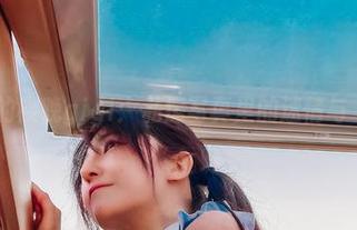 柳树下的樱晚gigi：私房写真里的迷情与囧事齐飞