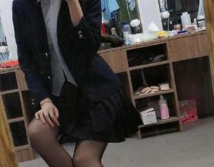 无意中的窥探：沧霁桔梗的小妹妹们在私房里，图片中似有涟漪！