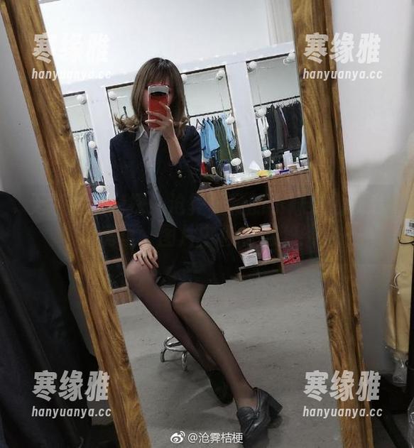无意中的窥探：沧霁桔梗的小妹妹们在私房里，图片中似有涟漪！