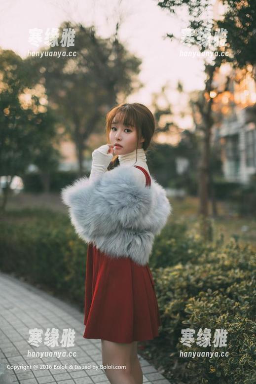 波萝社 - 柳侑绮Sevenbaby的越南大叻旅拍合辑更新，不看会后悔，你信不信？