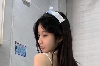 微密圈 – 死库水，火龙果羊的图册翻开了，水面那么平静