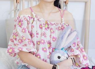 物恋传媒 – 泡泡的穿衣哲学：每一套都能成为点击率的魔法，分享你的喜欢吧！