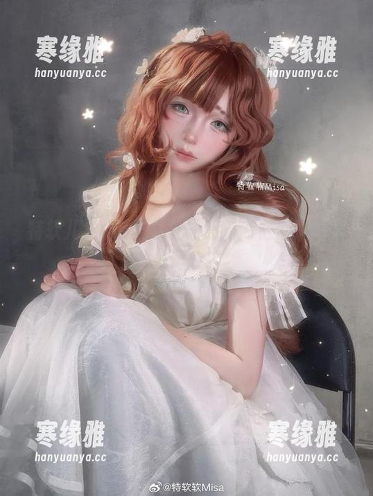 特软儿Sona与夏日的超高清依偎，壁纸感满分！
