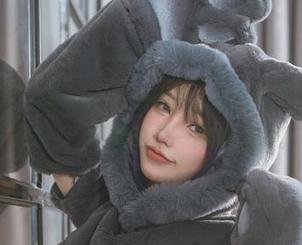 啥？狐洛洛子的女仆天使照片，居然让我思考人生选择了…果然也是一身绝技啊。