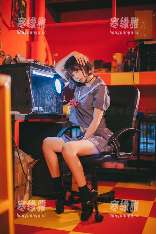 疯猫ss送上最奇葩的作品：茶茶可爱风写真大集合。