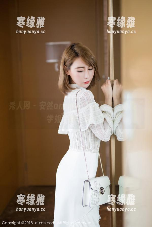 秀人网 - 安然anran的私房写真，颠覆“学姐”的千篇一律