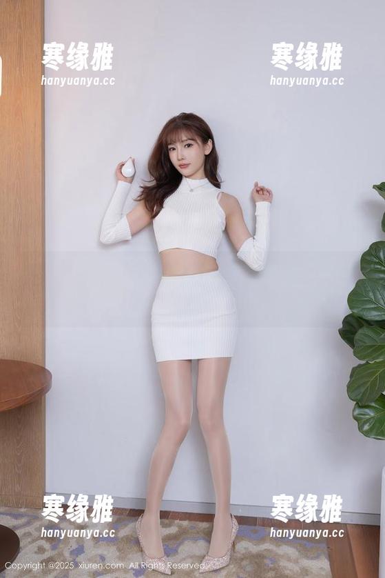 秀人网 - 走近徐莉芝Booty修女的图集：天使与阴暗的插曲，分享每个细节