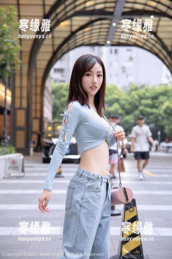 秀人网 - 啧啧，最新图片里的樱井舞“修女”，这角色扮演，谁能顶得住呢？