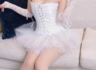 秀人网 – 王俪丁呀的新挑战：如何在美图里盖掉牛仔裤的丑陋资源？