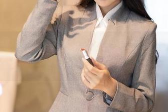 秀人网 – 跟金幼汐Vivian学自拍，照片里的不羁与随性