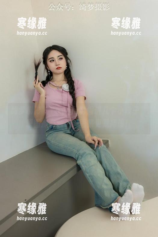 绮梦摄影 - Yaya用制服讲几个小段子，原图挺有意思，图集更是捧腹！