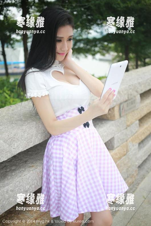 美媛馆 - 轻松一下！佘贝拉bella秘书图集，还有谁在认真办公？