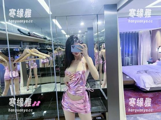 微密圈 - 葛征的网洞黑丝，套图真的好看吗？下载一句话啊！