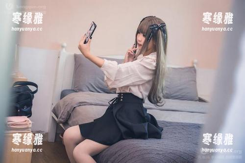 精选里见年一的写真，莫娜又一次挑战了我的审美！