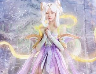 露儿大魔王的高清泳衣资源库，实在太值得每天翻开看一看