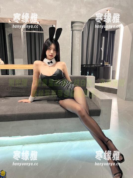 微密圈 - 图集里的那一抹白色，鱼神鱼的蕾丝写真带你随意游走。